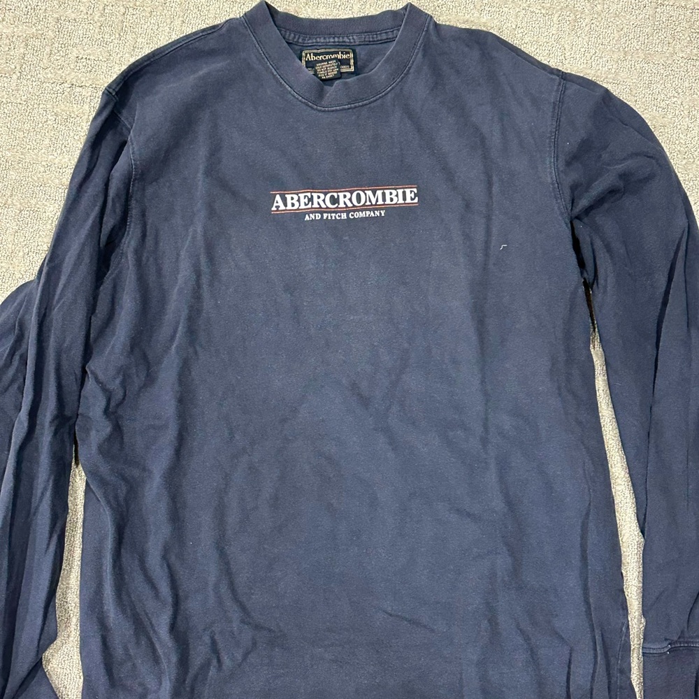 Abercrombie, long sleeve tee.